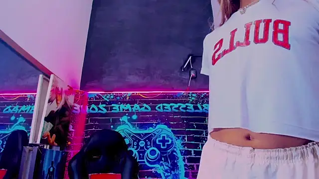 Isabella stanford2 online show from February 21, 2026, 4:36 am