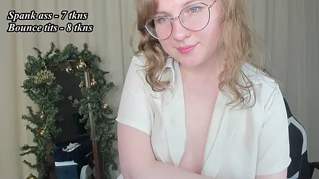 Snapshot of Tara_Harris chatting on January 8, 2025, 4:22 pm Tara Harris online show from January 8, 2025, 4:22 pm