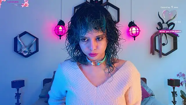 Sweet Chaos online show from November 16, 2025, 6:12 pm