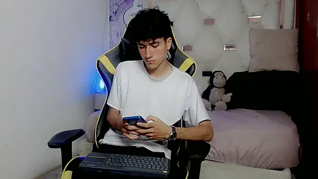 johnny cagee online show from January 15, 2026, 3:54 am