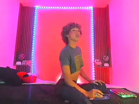 DandyWolf  online show from February 25, 2025, 1:41 am