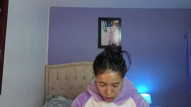 Snapshot of stephania_t chatting on May 13, 2026, 2:46 pm stephania t online show from May 13, 2026, 2:46 pm