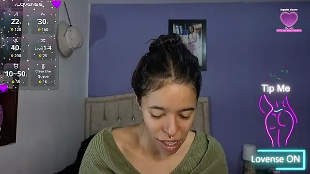 Snapshot of stephania_t chatting on June 2, 2026, 3:23 pm stephania t online show from June 2, 2026, 3:23 pm