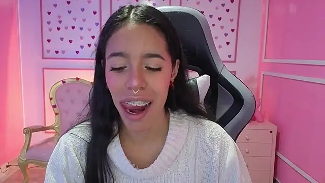 stephania t online show from September 23, 2025, 11:39 am