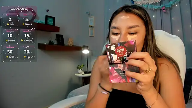 Snapshot of _Sophie__miller chatting on May 23, 2026, 4:39 pm Sophie miller online show from May 23, 2026, 4:39 pm
