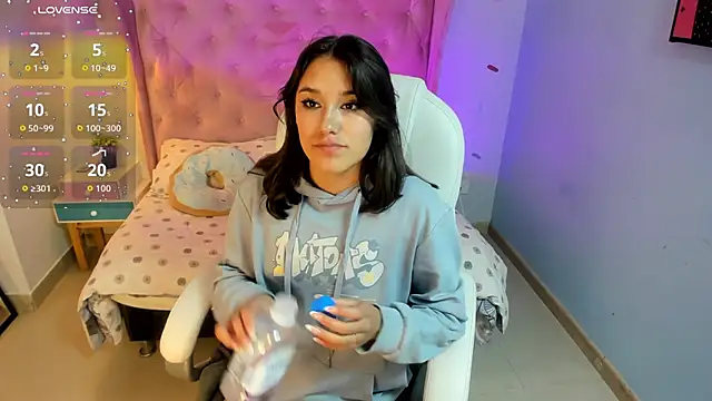 Snapshot of _Sophie__miller chatting on September 10, 2025, 9:47 pm Sophie miller online show from September 10, 2025, 9:47 pm