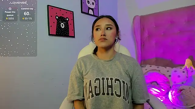 Snapshot of _Sophie__miller chatting on September 29, 2025, 10:26 pm Sophie miller online show from September 29, 2025, 10:26 pm