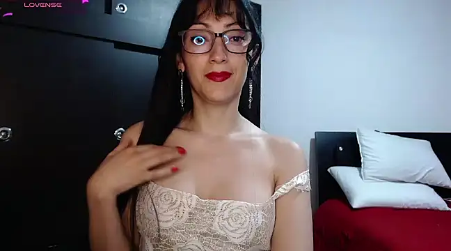 Alicee moss online show from February 26, 2025, 11:41 pm