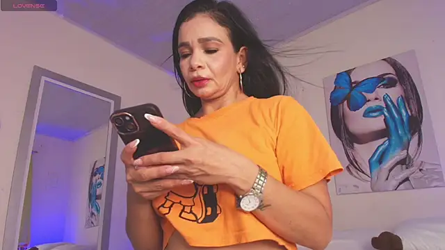 Snapshot of Pammela_Smith chatting on May 20, 2026, 9:23 pm Pammela Smith online show from May 20, 2026, 9:23 pm