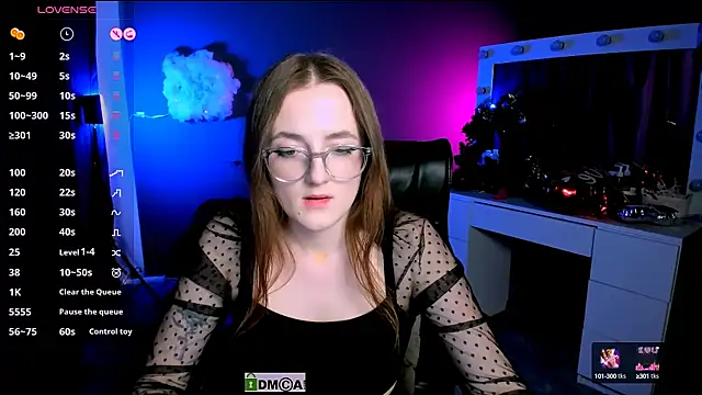 luna berryy online show from February 18, 2025, 2:16 am