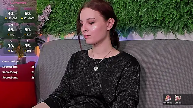 AprilAvery online show from March 11, 2025, 7:36 pm