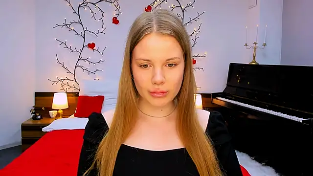 holy kitty online show from March 7, 2025, 6:13 am