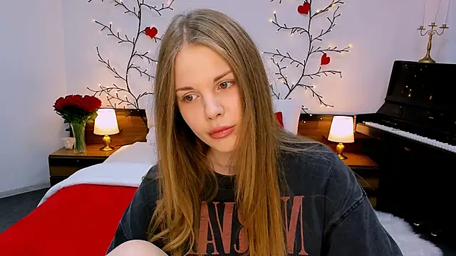 holy kitty online show from September 13, 2025, 9:09 am