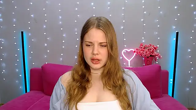 holy kitty online show from February 26, 2025, 9:33 am