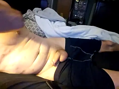 ThatPlatinumD online show from April 13, 2026, 1:53 am