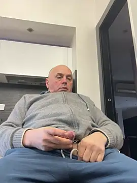 pantomax online show from February 18, 2025, 1:44 pm