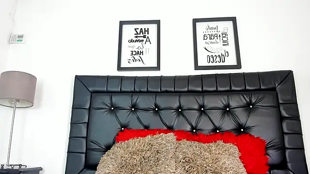 amberlitle online show from November 29, 2025, 8:20 pm