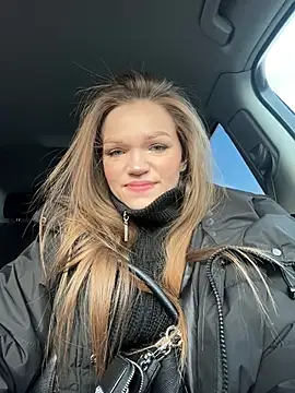 KitteCat online show from February 26, 2025, 9:33 am