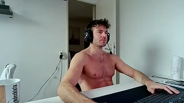 alpha-hunk online show from January 18, 2026, 9:56 am