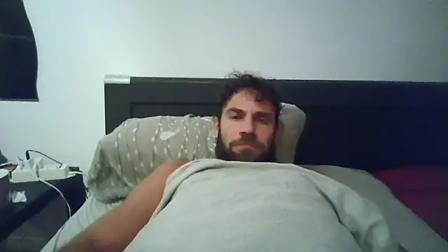 Snapshot of alpha-hunk chatting on October 16, 2025, 7:55 pm alpha-hunk online show from October 16, 2025, 7:55 pm