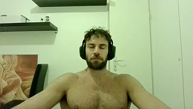 Snapshot of alpha-hunk chatting on September 30, 2025, 6:58 pm alpha-hunk online show from September 30, 2025, 6:58 pm