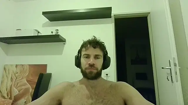 Snapshot of alpha-hunk chatting on October 12, 2025, 7:37 pm alpha-hunk online show from October 12, 2025, 7:37 pm