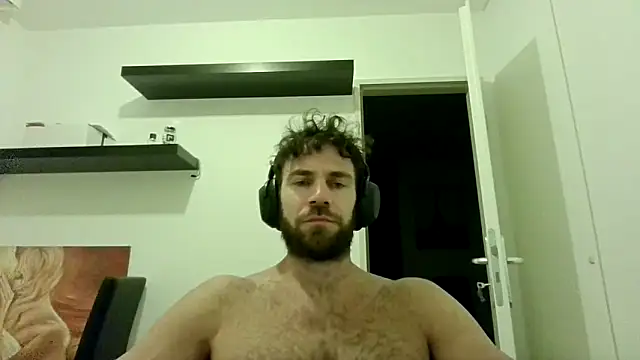 Snapshot of alpha-hunk chatting on October 11, 2025, 7:04 pm alpha-hunk online show from October 11, 2025, 7:04 pm