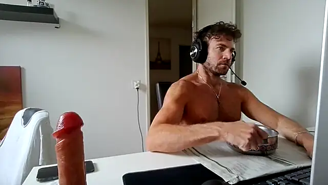 alpha-hunk online show from May 15, 2026, 10:02 am