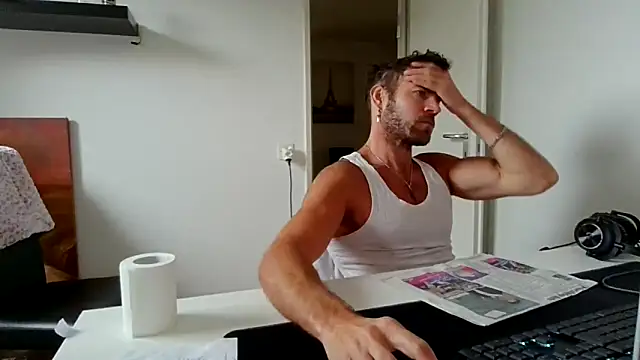 alpha-hunk online show from May 11, 2026, 9:10 am