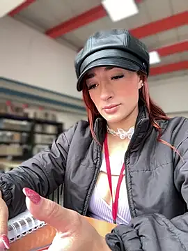 ariiel  online show from February 20, 2025, 2:35 pm