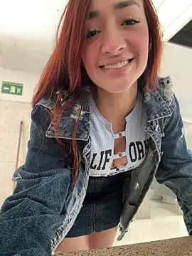 ariiel  online show from October 11, 2025, 3:46 pm