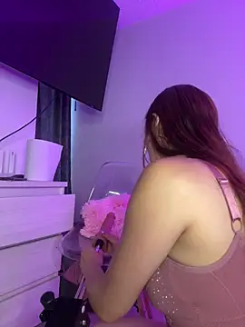 ariiel  online show from March 5, 2025, 10:32 pm