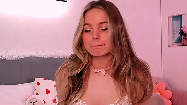 SIlviaBeyt online show from February 14, 2025, 8:15 pm