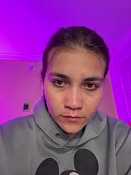 aurora divine online show from February 13, 2026, 10:43 pm