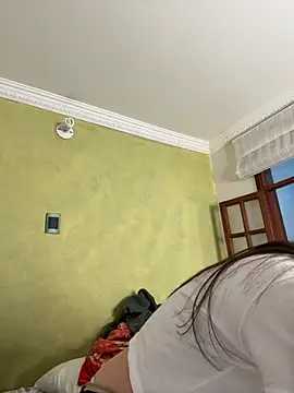 aurora divine online show from September 17, 2025, 10:45 pm