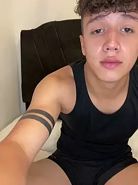 merlyn 00 online show from December 16, 2024, 4:38 pm