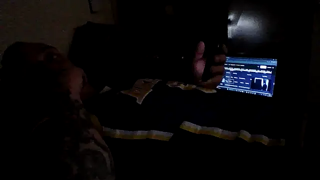 CandiedPompano online show from October 18, 2025, 4:25 am