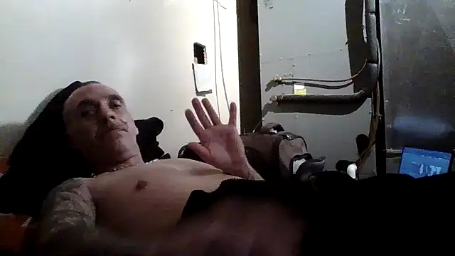 CandiedPompano online show from October 20, 2025, 3:56 pm