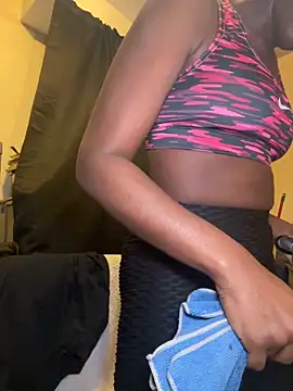 choclatepeaach online show from January 15, 2025, 7:44 pm