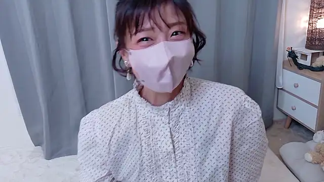 Risa 06 online show from February 28, 2026, 12:27 pm