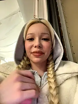 babydolll online show from November 4, 2025, 12:20 pm