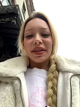 babydolll online show from October 10, 2025, 11:44 am