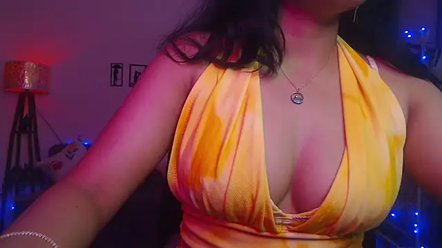 Zonayesha online show from February 17, 2026, 7:49 am