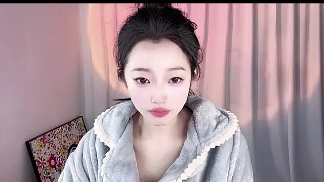 Lucky Qiao online show from December 21, 2024, 5:58 am