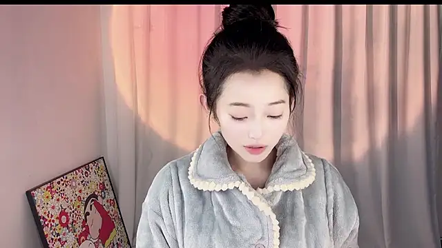 Lucky Qiao online show from December 21, 2024, 12:49 pm