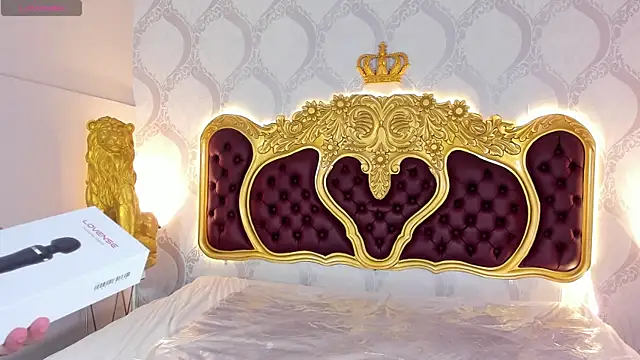 KendralHolson online show from February 21, 2026, 4:25 am