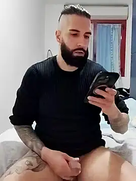 Snapshot of Gioeltoro89 chatting on December 21, 2024, 4:03 pm Gioeltoro89 online show from December 21, 2024, 4:03 pm