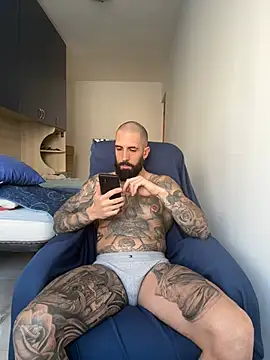 Snapshot of Gioeltoro89 chatting on April 22, 2026, 3:41 pm Gioeltoro89 online show from April 22, 2026, 3:41 pm