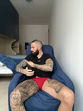 Snapshot of Gioeltoro89 chatting on May 6, 2026, 3:49 pm Gioeltoro89 online show from May 6, 2026, 3:49 pm