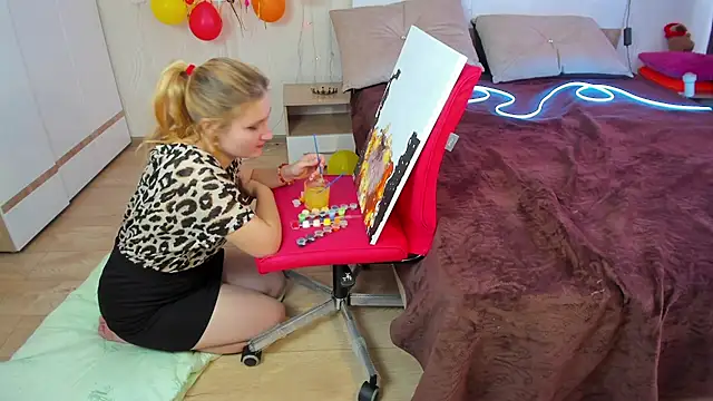 Miss Elsa  online show from March 17, 2025, 7:02 am